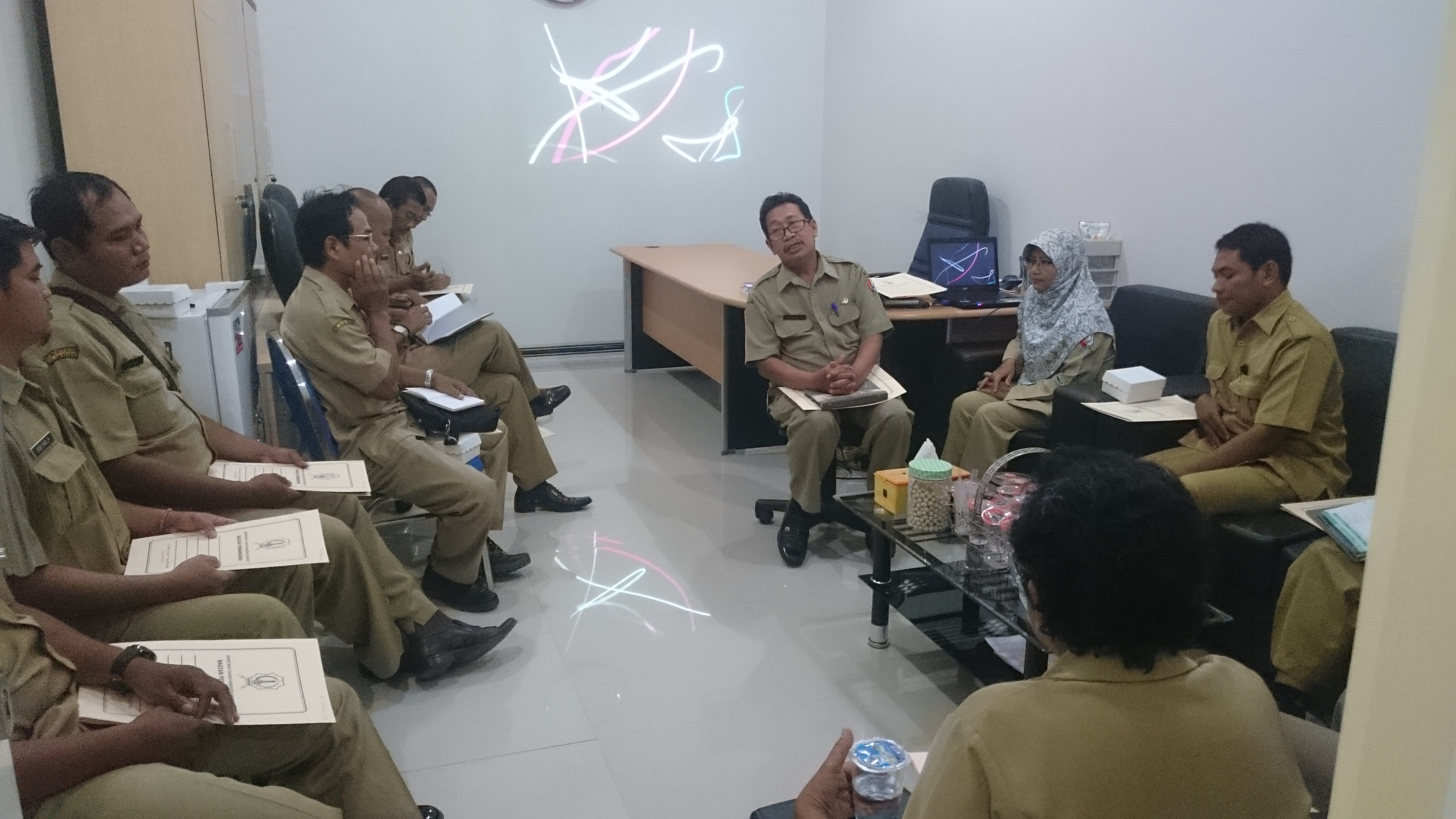 Pembahasan Kegiatan Survey terkait Penyusunan Buku Standar Upah Kerja dan bahan bangunan dan HSBGN