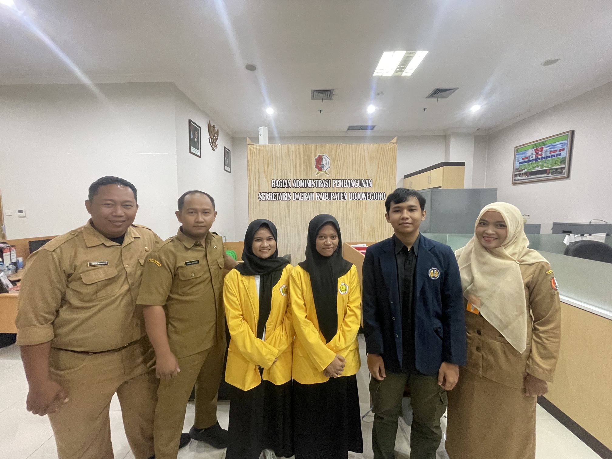 Bagian Adm. Pembangunan Sambut Siswa-Siswi Magang dari Kampus UNESA dan UNIGORO
