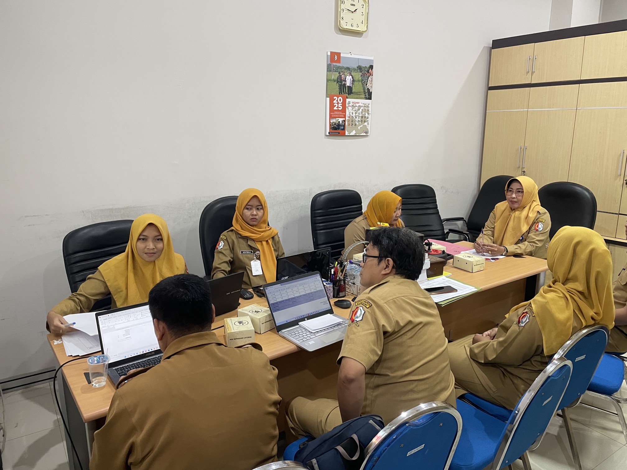 Bagian. A.P Melaksanakan Desk Laporan Fisik dan Non Fisik terhadap semua OPD