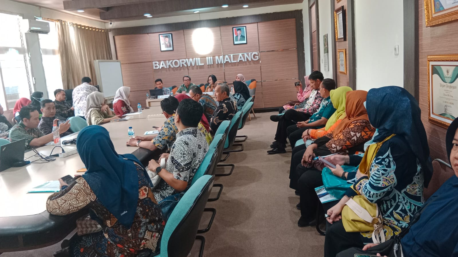 Bagian Adm. Pembangunan Setda Kab. Bojonegoro, menghadiri Evaluasi dan Percepatan APBD Kabupaten/Kota se Jawa Timur