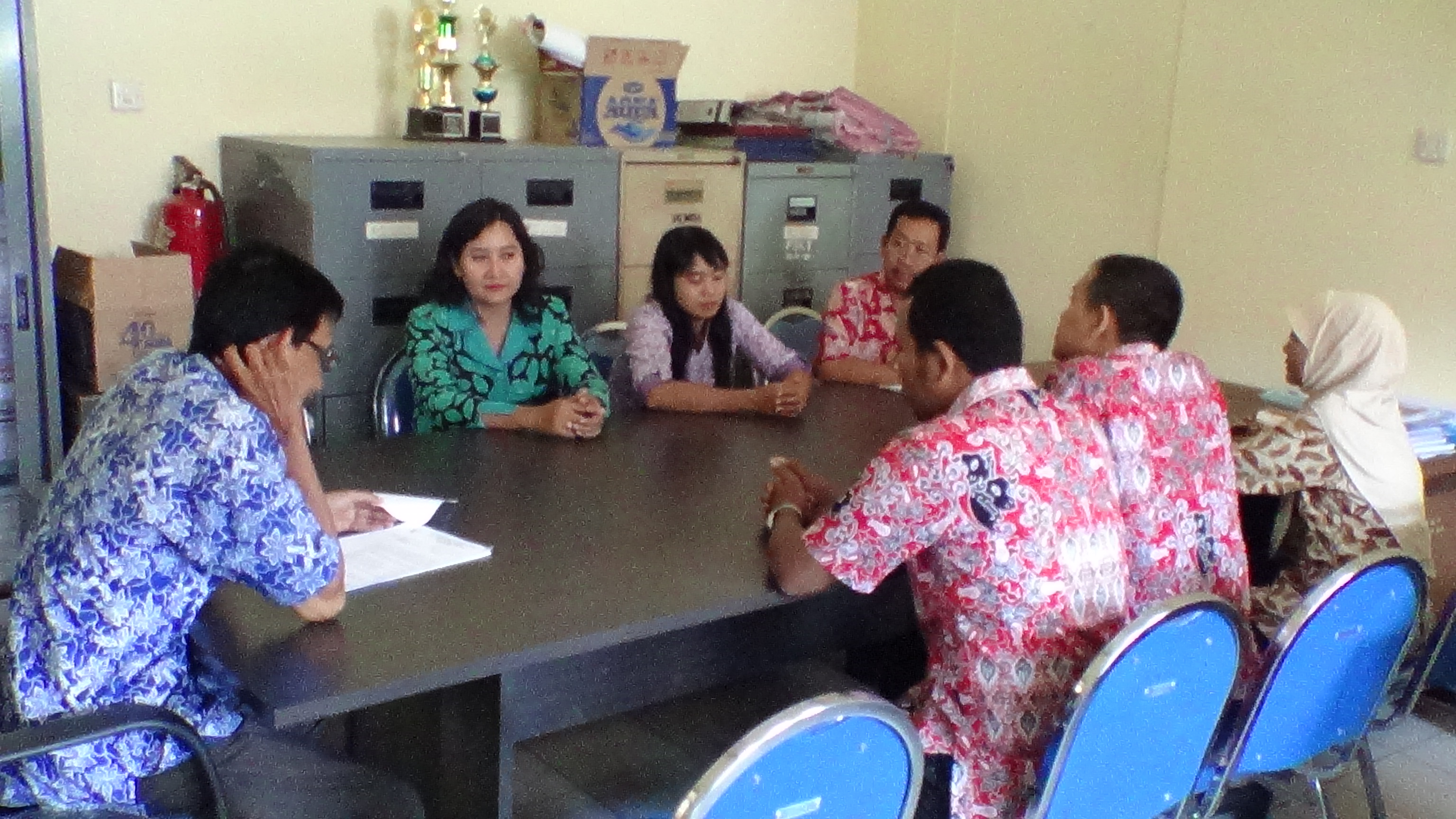Rapat antar Staf Bag. Pembangunan