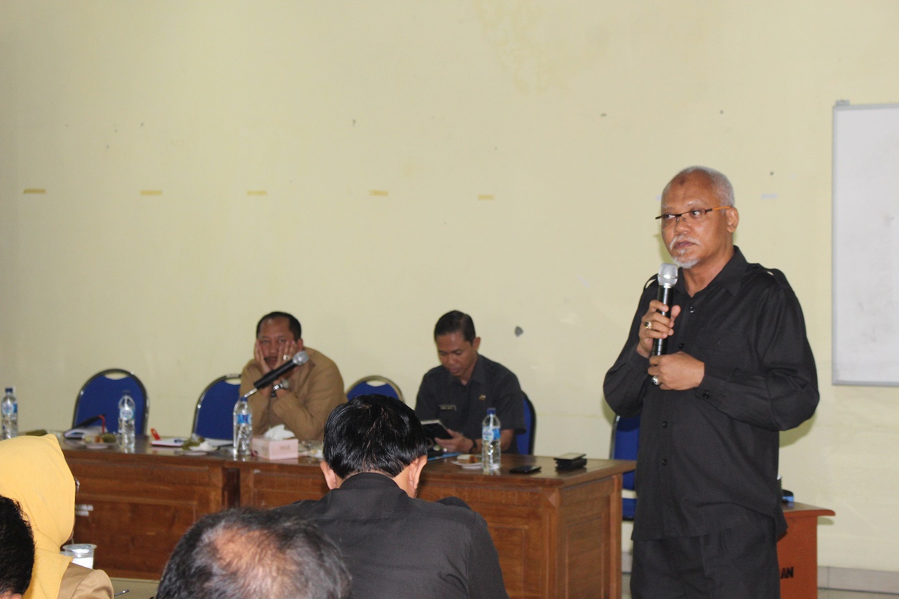 Rapat kerja Penyusunan Harga Sendiri (HPS)