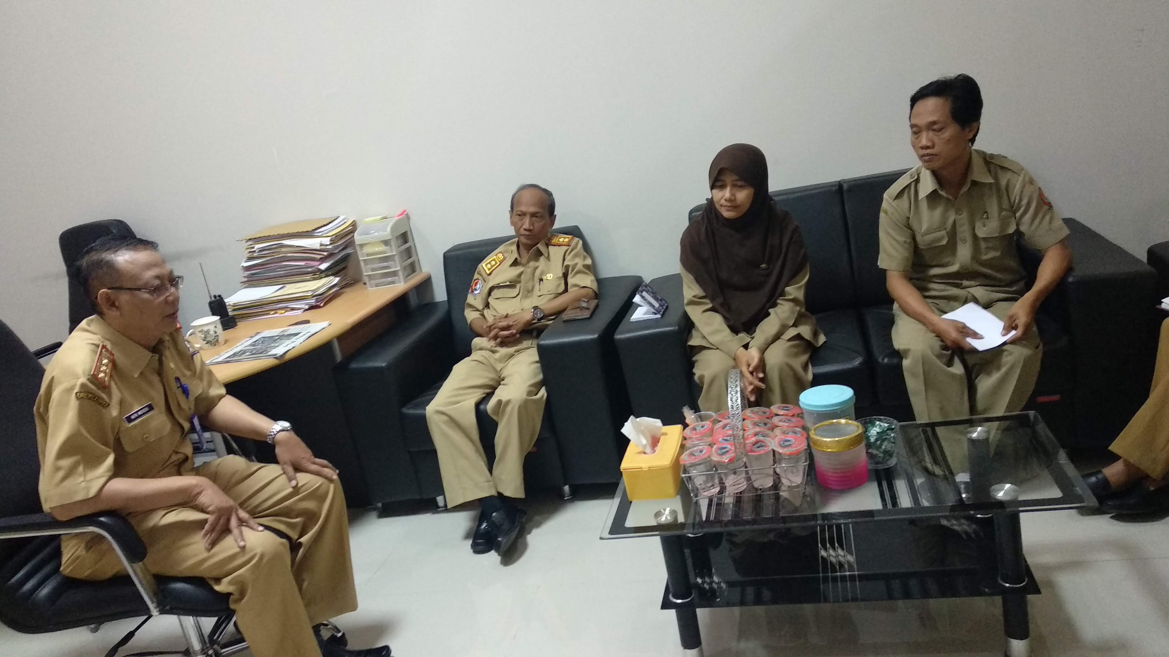 Rapat Staf Rutin Bulanan