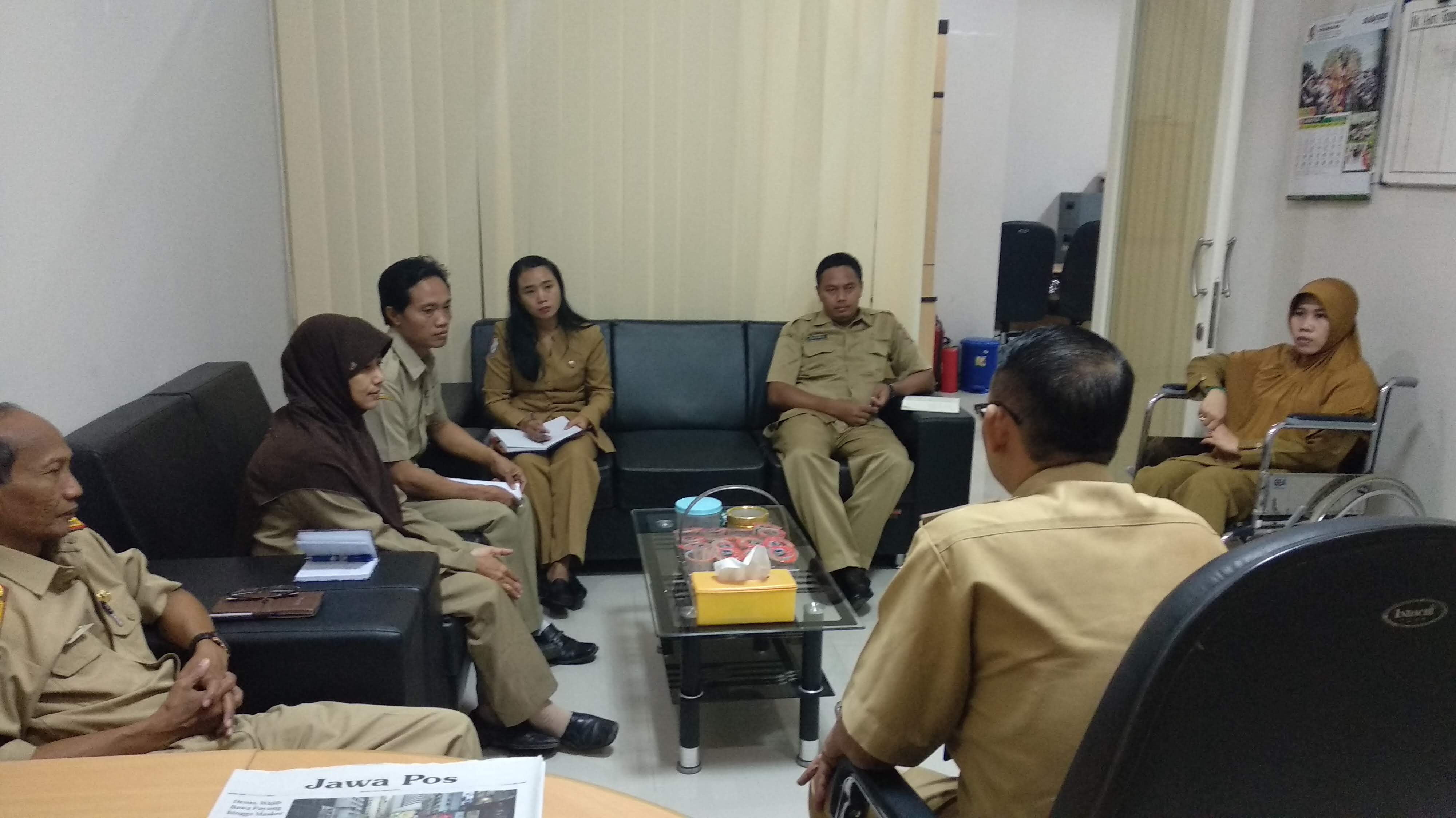 Rapat Staf Rutin Bulanan