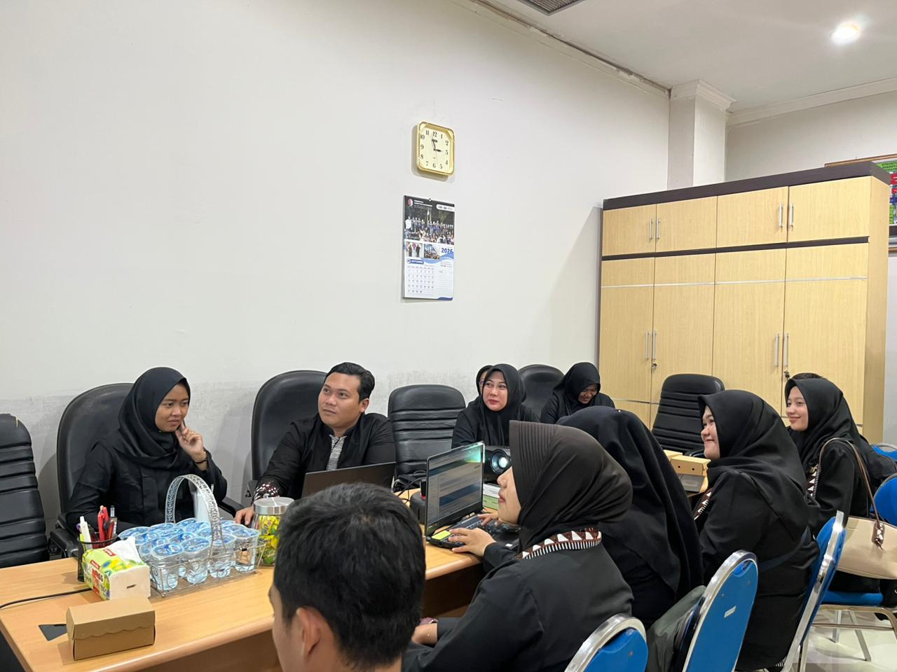 Desk Amanda Bangga